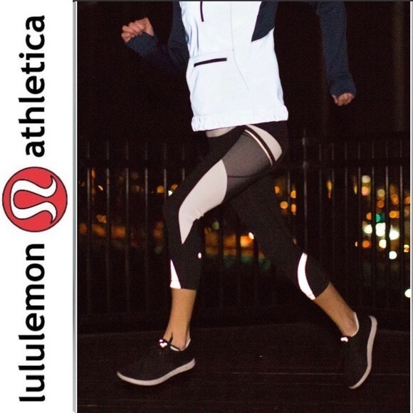 Lululemon Run Inspire Crop II All Full-On Luxtreme Black / White Leggings 4 - Picture 2 of 16